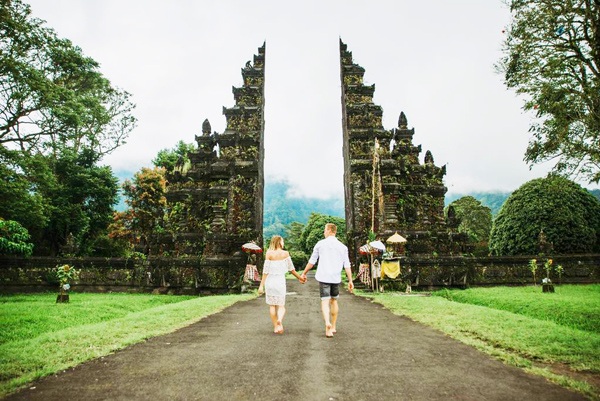 巴厘島品質(zhì)純玩7天6晚跟團(tuán)游報(bào)價(jià)（追海豚&賞日出&觀(guān)情崖&眺火山）